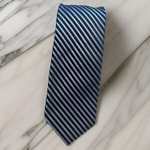 Haines & Bonner Of London Diagonal Striped Silk Neck Tie Black Blue 100% Silk
